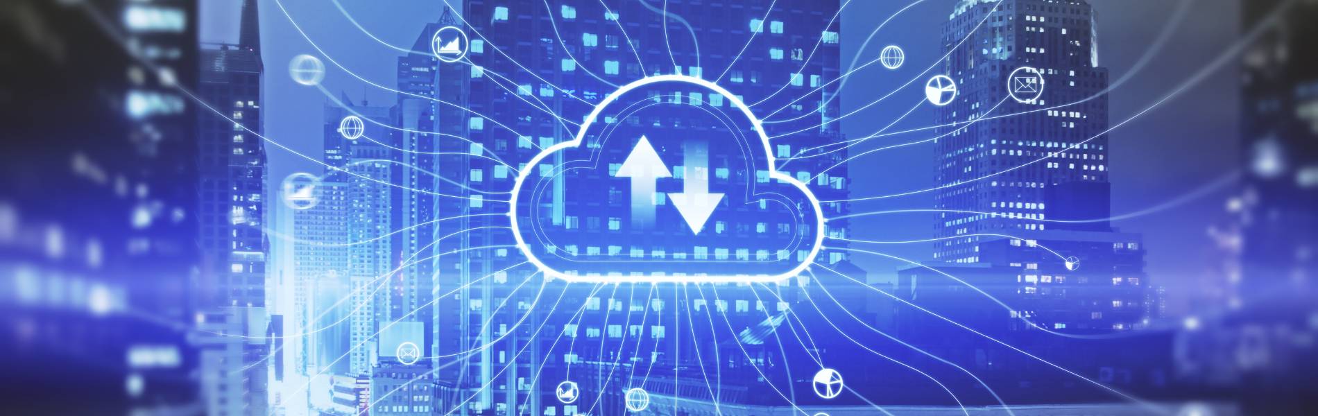 Hybrid cloud Dubai 2026 architecture diagram showing Microsoft Azure integration with on-premise servers in UAE enterprise